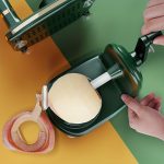 1pc Hand Crank Automatic Rotation Apple Peeler - Durable Plastic Ergonomic Kitchen Gadget with Adjustable Clamp for Efficient Fruit Peeling, Compact Design for Home & Commercial Use, Apple Accessories, Culinary Accessories, Vintage Appliance Look, Sturdy Construction - 图片 10